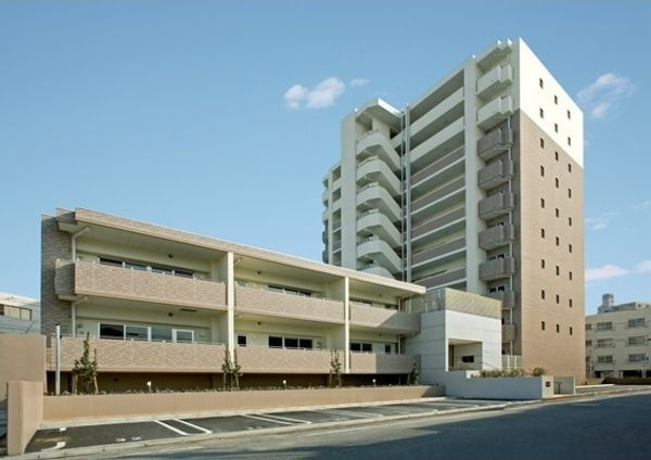 戸部マンションの外観