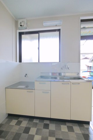 松南ハイツのキッチン|※写真は別の部屋のものです。