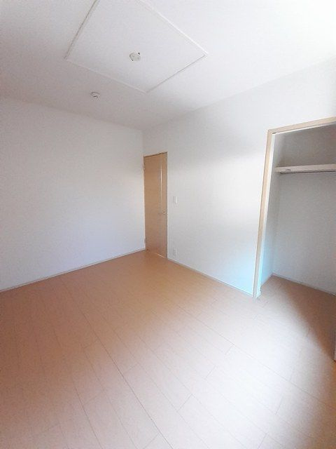 プログレスの寝室