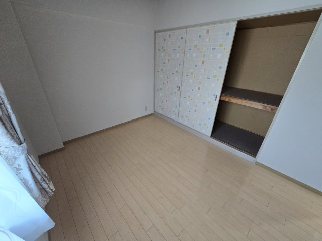 メゾンドール奥文の寝室