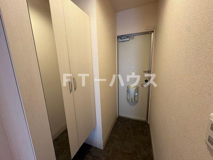 グランドゥール　Bの玄関