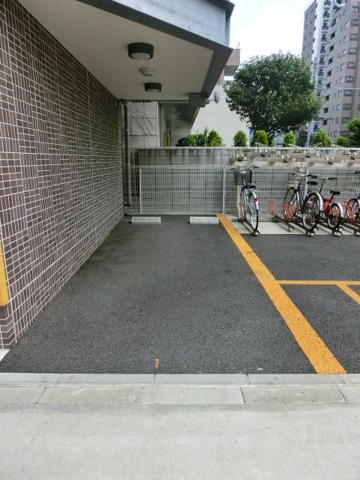 ドルチェヴィータ両国の駐車場
