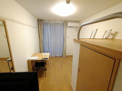 【内装】 | レオパレスＡＮＮＥＸタチバナ | 2階・3階は絨毯仕様です。