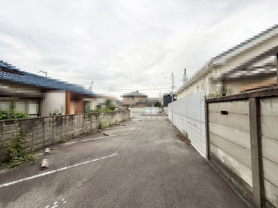 【外観】 | 上野町西　売土地 | 周辺にはスーパーや薬局など、商業施設がそろっていますよ！とても住みやすい環境です
