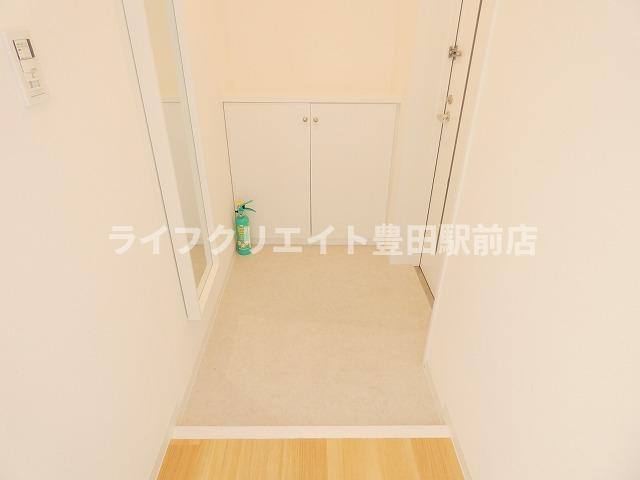 ISM八王子の玄関
