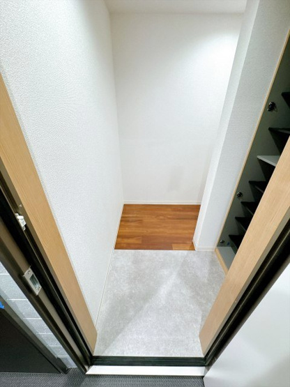 【玄関】 | セレスタ