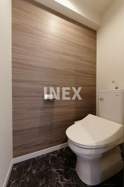 横浜市南区宮元町３丁目の賃貸マンションのトイレ