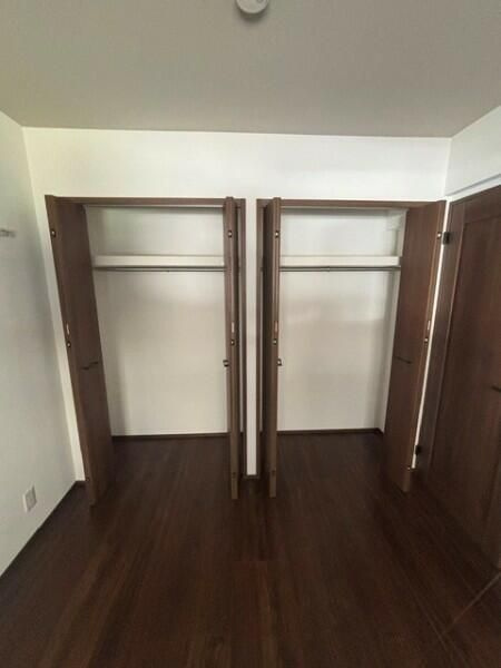 Ｔｈｅ　Ｓｈｉｎａｇａｗａ　Ｅａｓｔ　Ｒｅｓｉｄｅｎｃｅの寝室|落ち着いて過ごせるお部屋なので、寝室にいかがでしょうか
