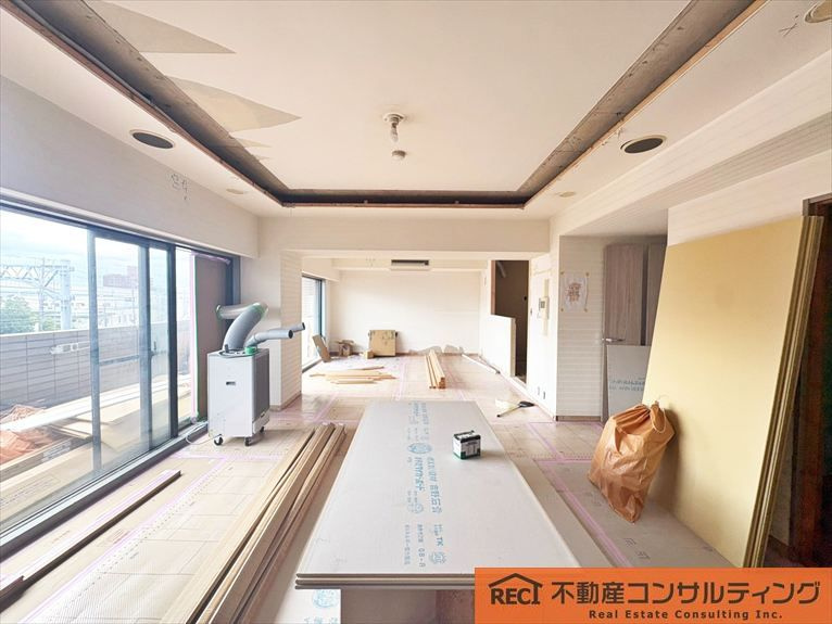 ダイアパレスロイヤル香櫨園の居間・リビング