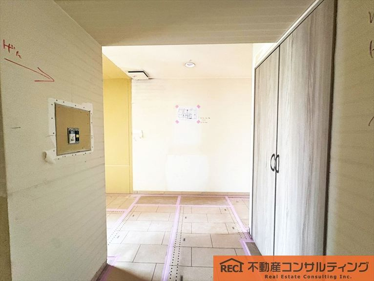 ダイアパレスロイヤル香櫨園の玄関