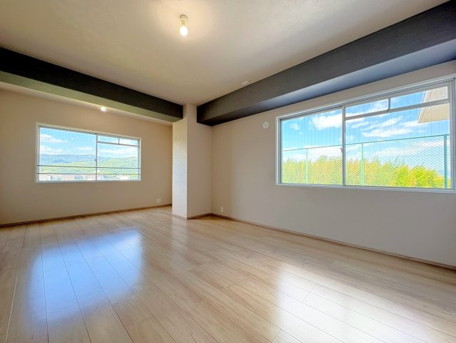 ◆リフォーム済◆橋本駅徒歩２分◆５階建て最上階の南東角住戸の４ＬＤＫ◆メロディーハイム希望ヶ丘の洋室|洋室