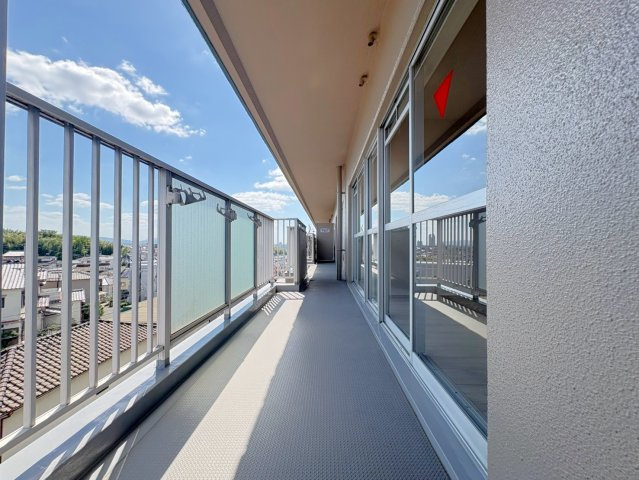 ◆リフォーム済◆橋本駅徒歩２分◆５階建て最上階の南東角住戸の４ＬＤＫ◆メロディーハイム希望ヶ丘のバルコニー|バルコニー