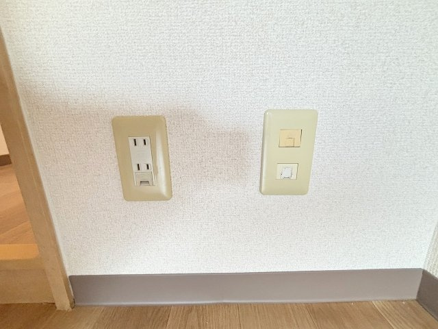 アレルヤの設備
