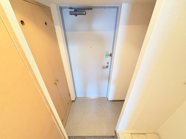 アレルヤの玄関