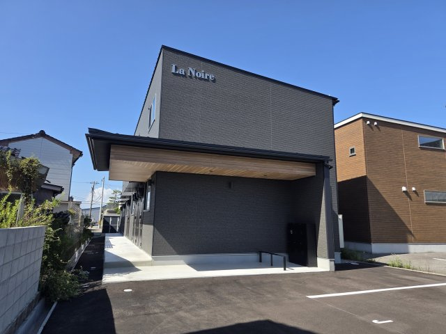 Ｌａ　Ｎｏｉｒｅの外観