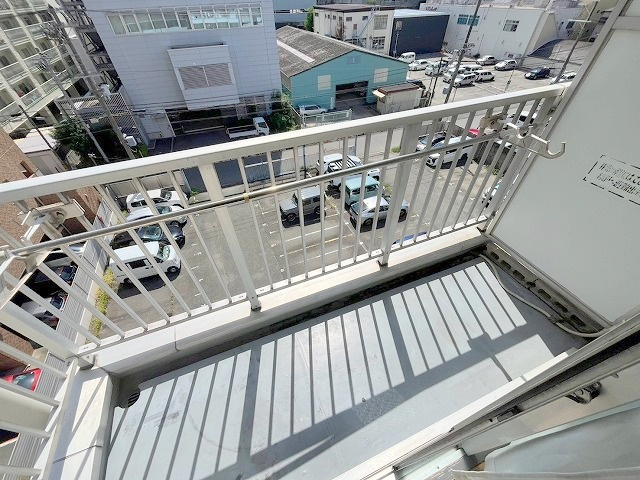 グランドコート新大阪のバルコニー