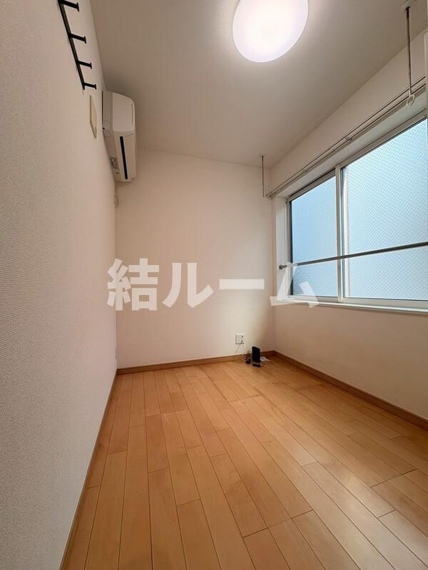 荒川区町屋５丁目のアパートの居間・リビング