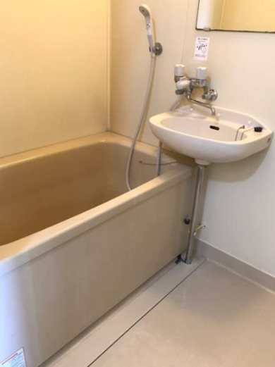 岩瀬マンションの洗面所