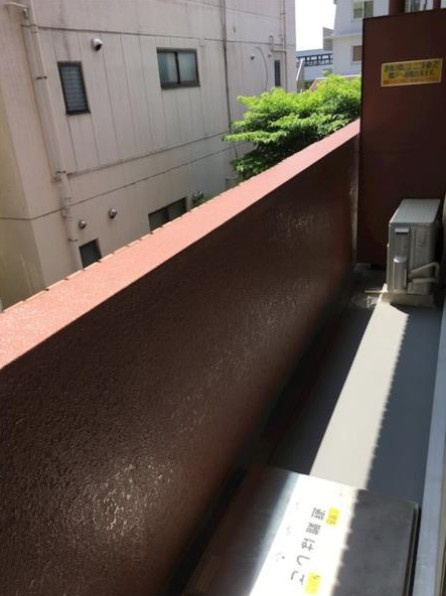岩瀬マンションのバルコニー
