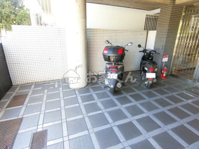 【駐車場】 | スパジオ新在家 | 駐輪スペース
