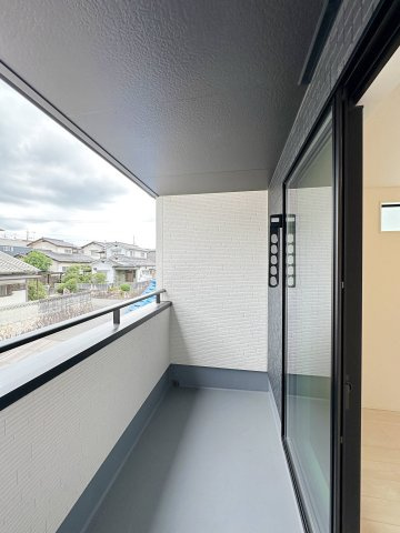 安佐南区伴東8丁目 No.1のバルコニー|南向きの広々としたバルコニー☆
