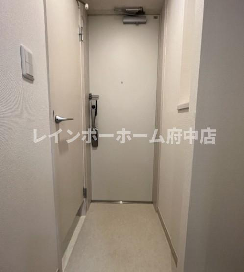 リブリ・矢川の玄関