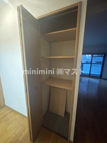 レジネッタ江戸堀の収納