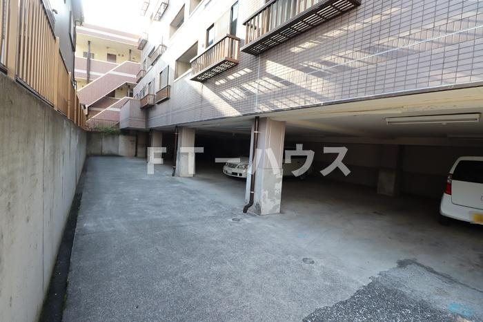 コーポラス石井の駐車場|駐車場