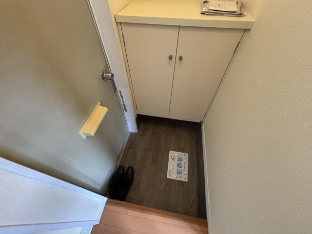テラス緑ヶ丘の玄関