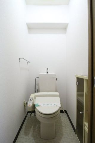 ロイヤルパレス大塚駅前のトイレ