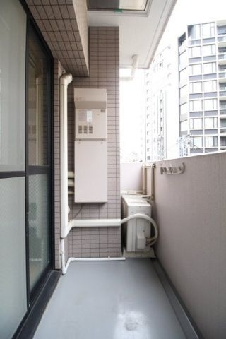 ロイヤルパレス大塚駅前のバルコニー