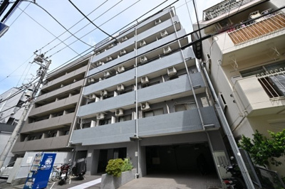 【外観】 | ダイホープラザ中野新橋 | 鉄筋コンクリート造のがっちりとした建物。