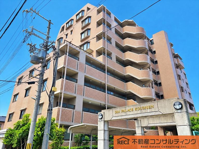 ダイアパレス甲子園の外観