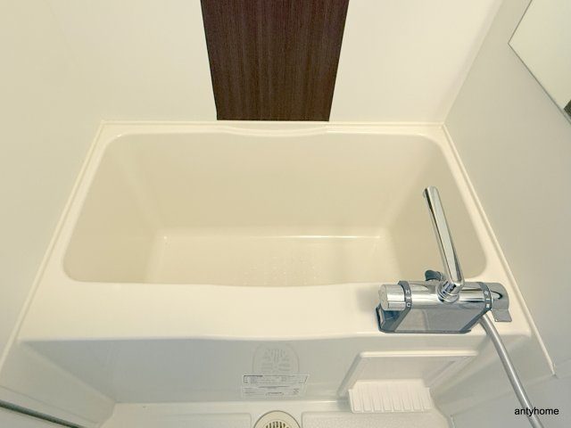 ドゥェリング桜川　仲介手数料無料の浴室