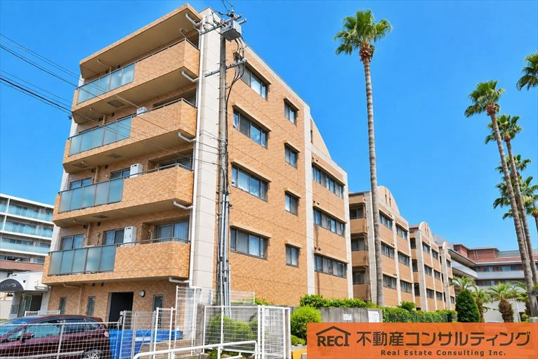 ルイシャトレ香櫨園の外観