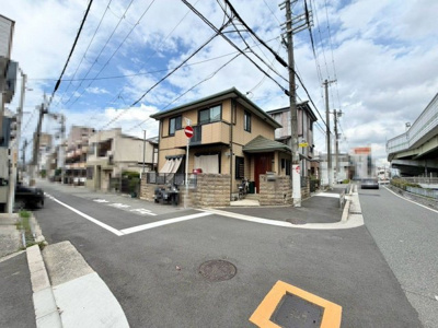【前面道路含む現地写真】 | 御崎１丁目　中古戸建 | 温水便座洗浄便座ですので、寒い日も温かい便座で安心して使用していただけますよ！