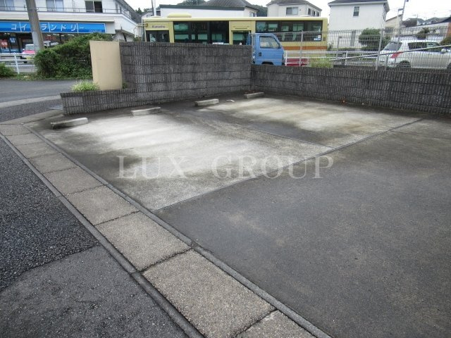 【駐車場】 | フューメ　スタジオーネ