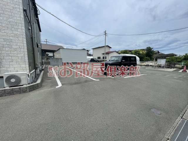 来夢の駐車場|駐車場があるので、車を買う予定の方も安心です