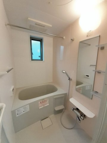 アヴォンリー西町の浴室|きれいなお風呂です