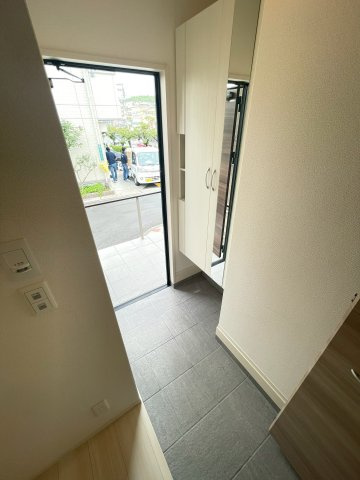 ルリアン弐番館の玄関