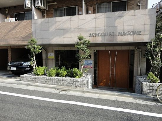 スカイコート馬込のエントランス