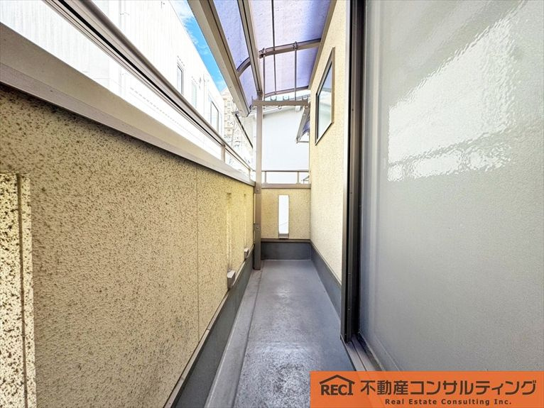 西宮市宮前町　中古戸建のバルコニー