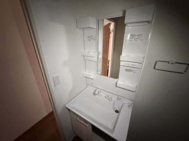 conte_02の独立洗面台