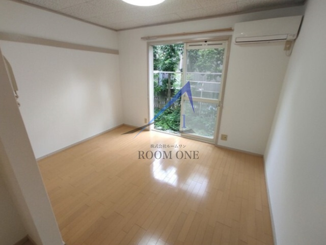 Flats7の居間・リビング|洋室のお部屋です。