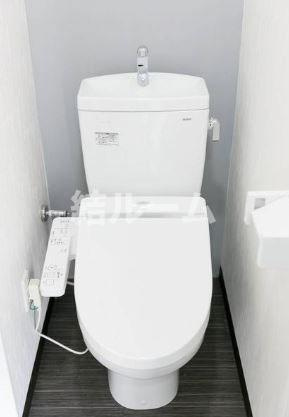 台東区三ノ輪１丁目の賃貸マンションのトイレ