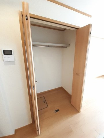 エテルノ　カーサの収納|こまごまとしたものを収納できそうですね