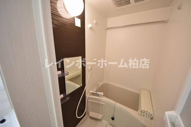 担当エリアのルームアドバイザーが直接対応いたしますの浴室|日々の疲れを癒すお風呂付です