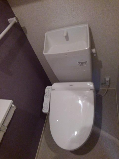 ジラソーレのトイレ|落ち着いたトイレです