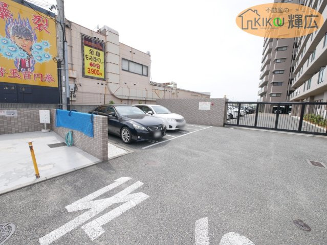 ロワイヤル明石大久保アーバンスクエア　10階の駐車場|来客用駐車場