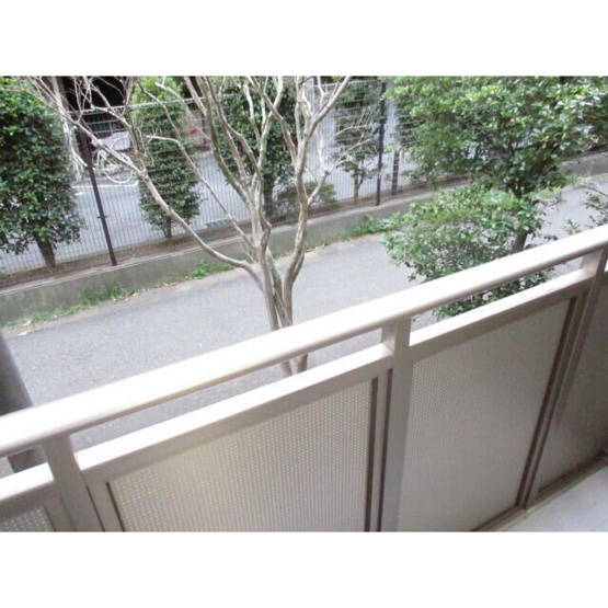 【バルコニー】